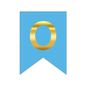 Літера О на прапорці 16*12 см для індівідуальних написів Блакитний та золото